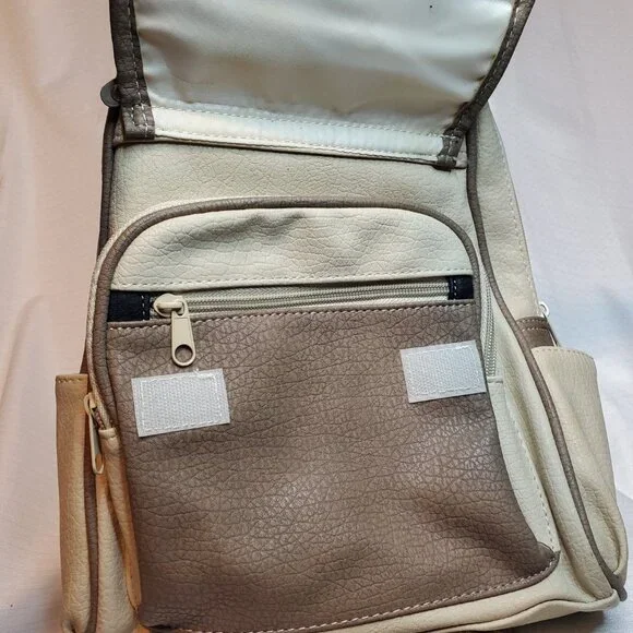 Backpack - Picture 8 of 9